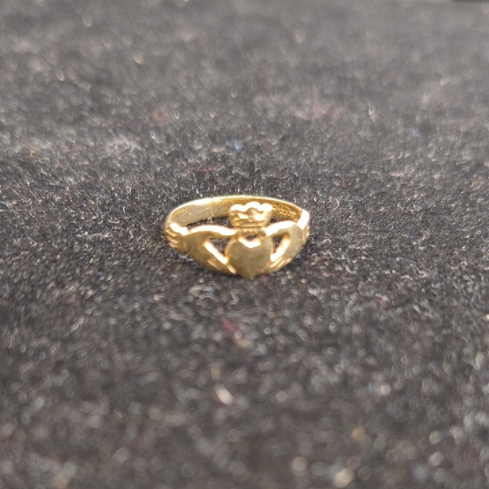 Gold Claddagh Ring